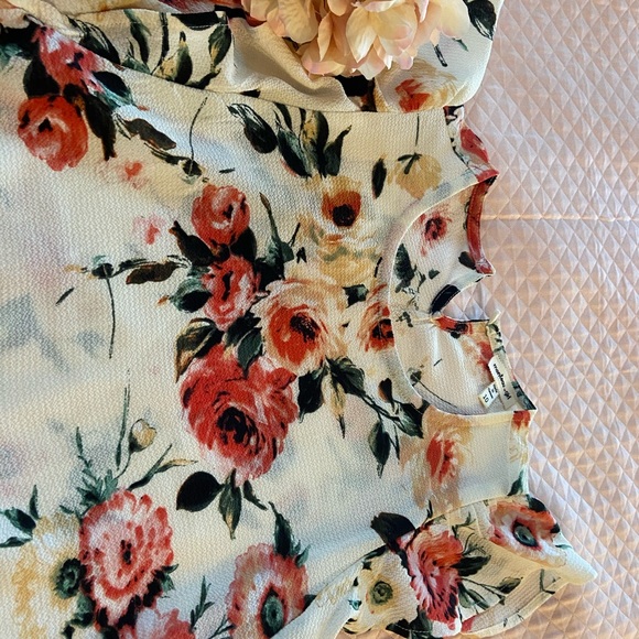 Multicolored blouse with butterfly sleeve - Picture 3 of 5